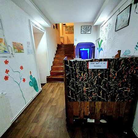 Machabelli 11A Hostel Tbilisi Exterior photo